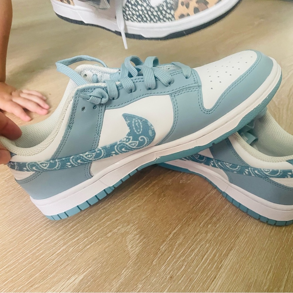 Brand new never worn women size 91/2